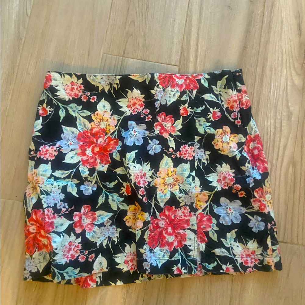 Perfect Floral Mini Skirt
